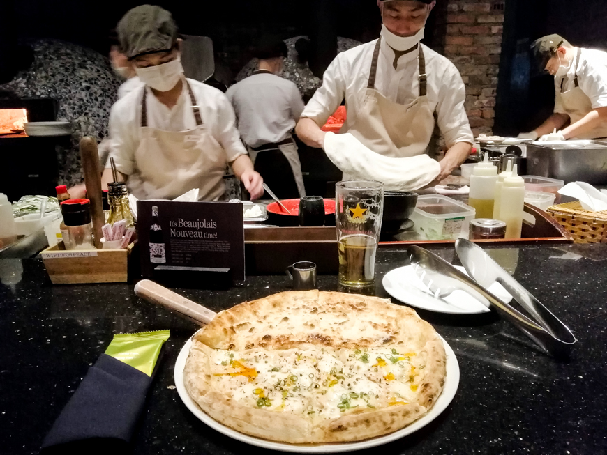 3 ý tưởng đi ăn một mình - Pizza 4P's Tràng Tiền
